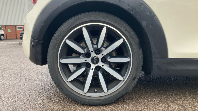 MINI Hatchback 2.0 Cooper S Exclusive II 3dr Auto Petrol Hatchback